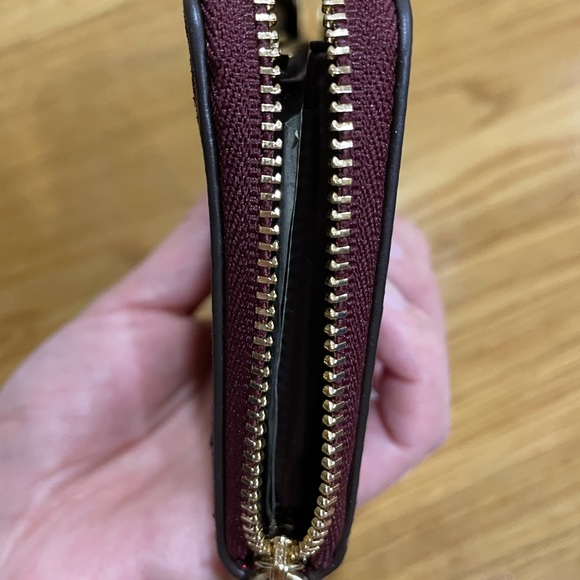 Coach - Red Glitter Star Phone Wallet/Wristlet - Picture 11 of 13